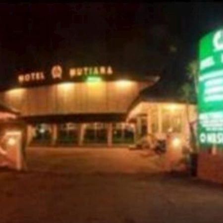 Mutiara Hotel Malang Exterior foto